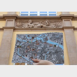 Informator Wyrzeźbiony Wrocław. Tropem rzeźbiarzy wrocławskich pierwszej połowy XX wieku