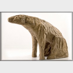 Magnes – Magdalena Abakanowicz, Siedzący Mutant z cyklu Mutanty