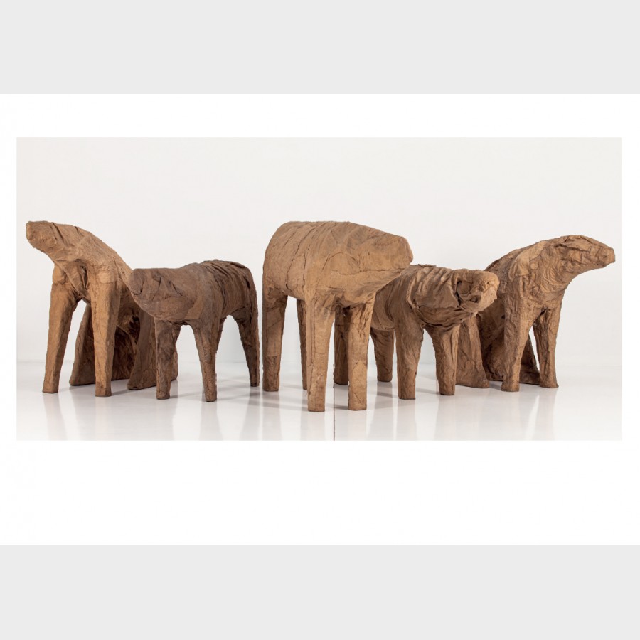 Pocztówka – Magdalena Abakanowicz, Mutanty