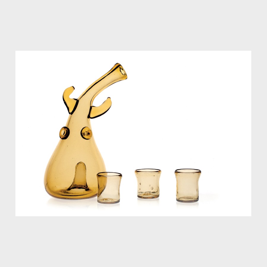 Pocztówka – Halina Jastrzębowska-Sigmund, Karafka „Żeńskość” ze szklaneczkami