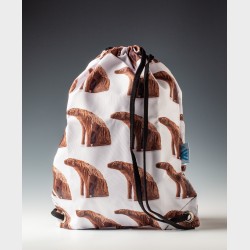 Plecak z nadrukiem – Magdalena Abakanowicz, Siedzący Mutant z cyklu Mutanty